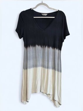Tryst Black, Gray & Cream V-Neck Ombre Tunic